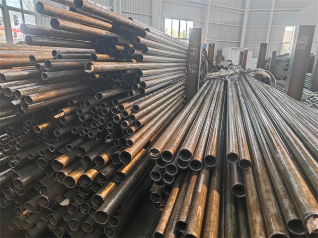喀什35#精密无缝钢管
