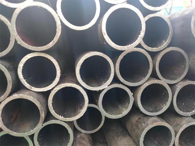 喀什10#结构用无缝钢管