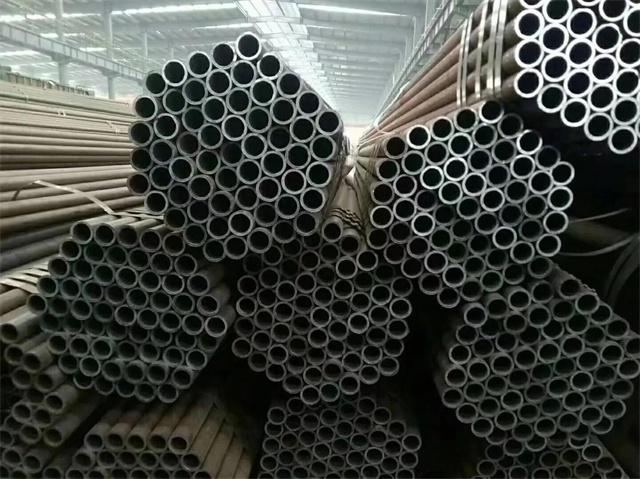 喀什20#石油裂化用无缝钢管